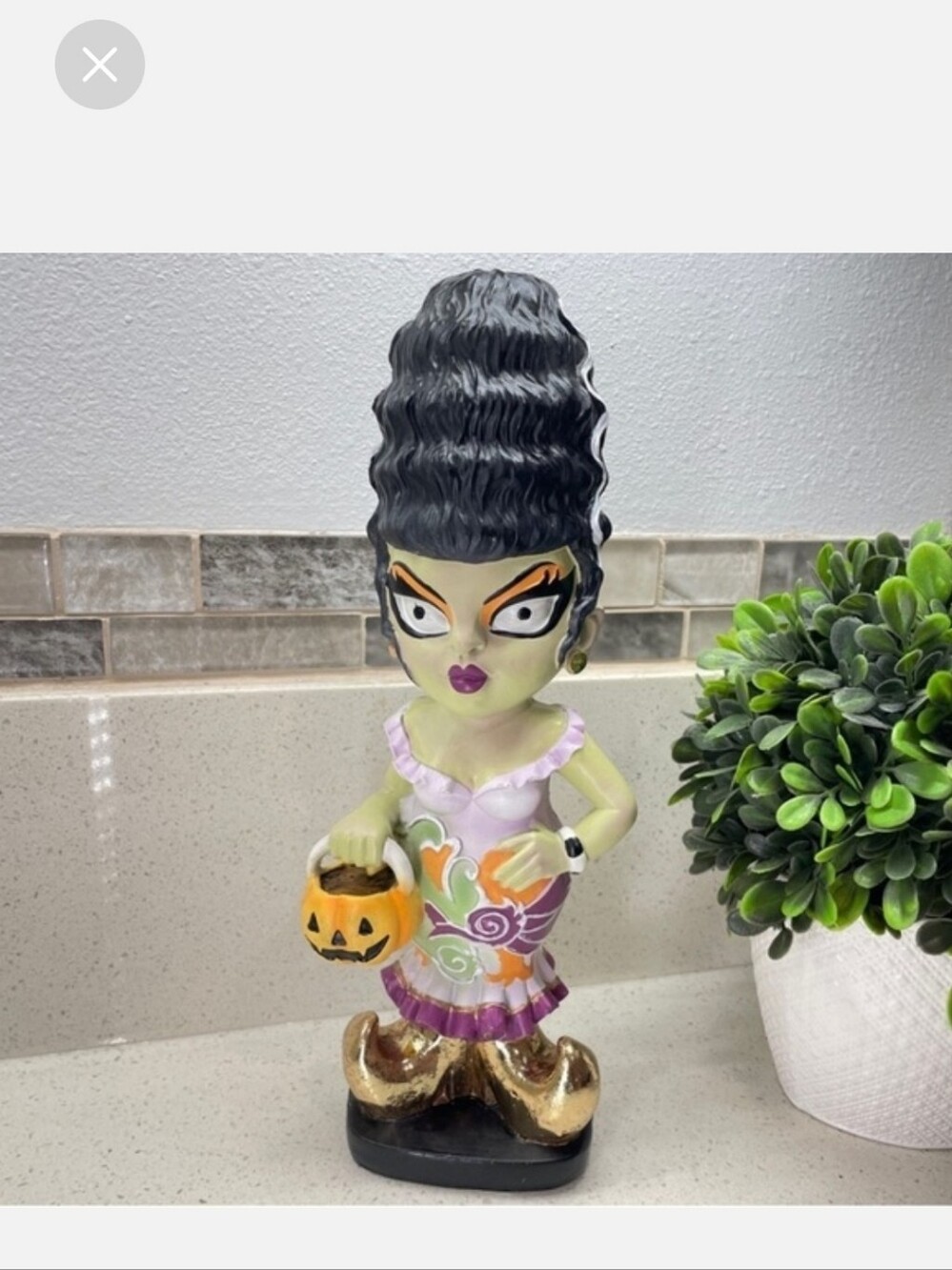 NEW Bride Of FRANKSTEIN Figure Decor / Holding Pumpkin / Spooky